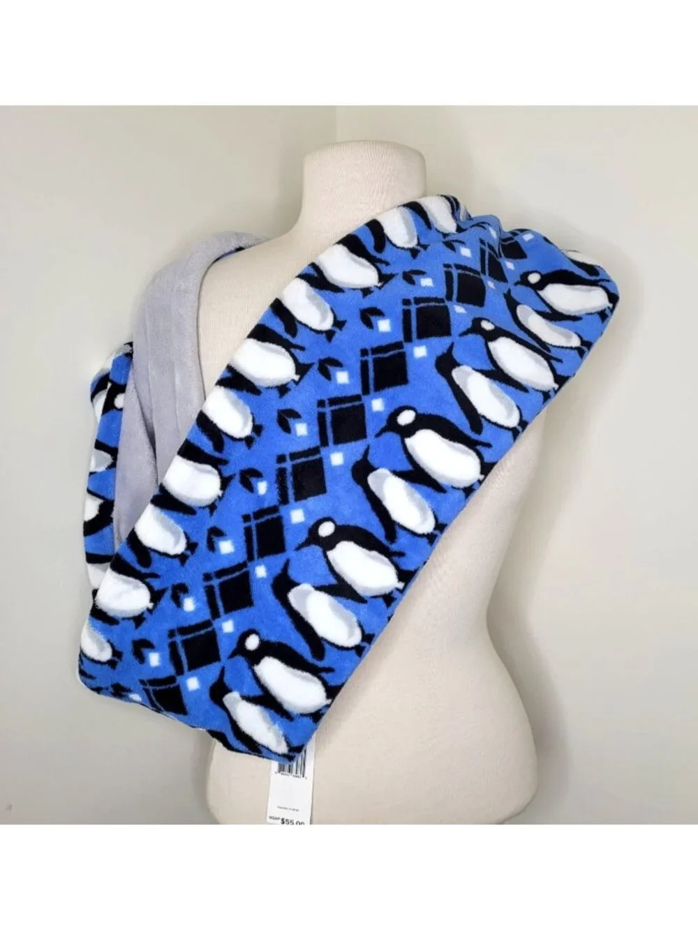 NWT Vera Bradley FLEECE INFINITY SCARF Blue Penguin Pattern soft cozy classic